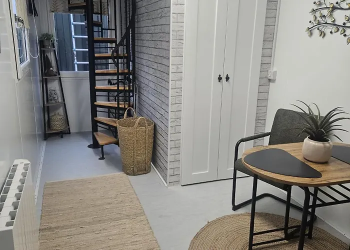 Moun Bolton 'chester' Portlaw